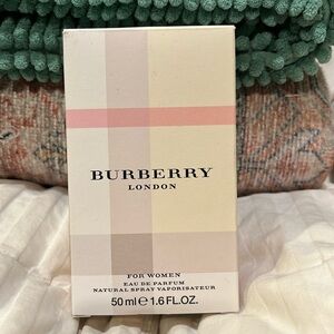 NIB Burberry London for Women Eu De Parfum 50ml 1.6 FL.OZ.